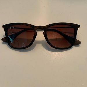 Youngster Ray-Ban sunglasses